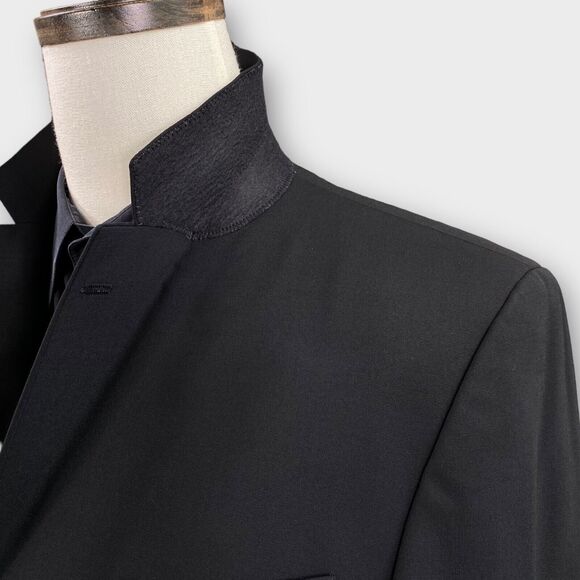 Hugo Boss Blazer Mens 44R Black Solid 3 Button Vented Sport Jacket Red Accents - Picture 6 of 10